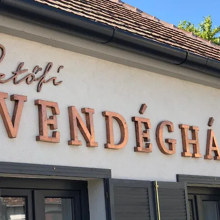 Petőfi Casa de hóspedes *